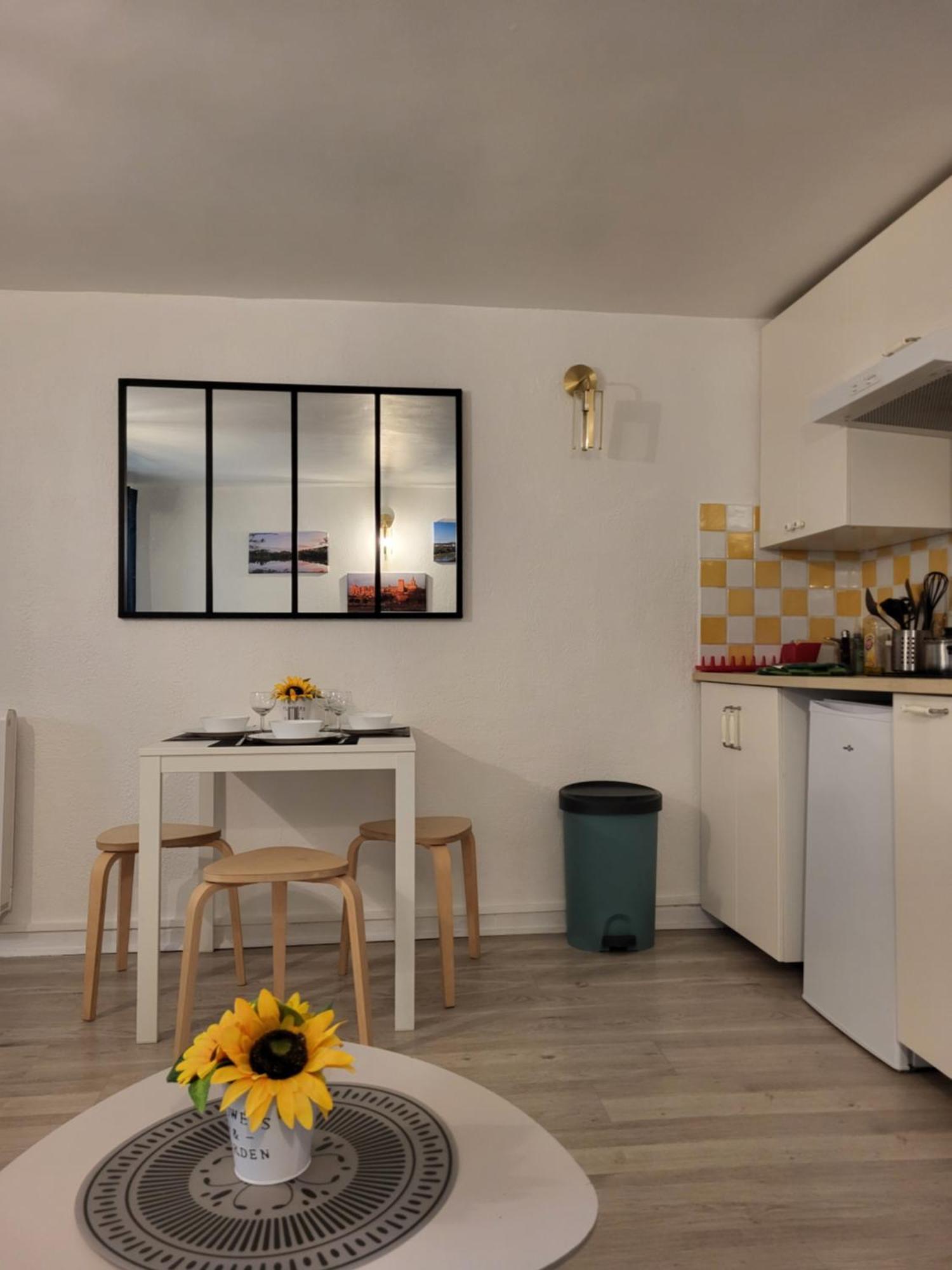 Studio/2 Pieces, Terrasse Avignon Luaran gambar